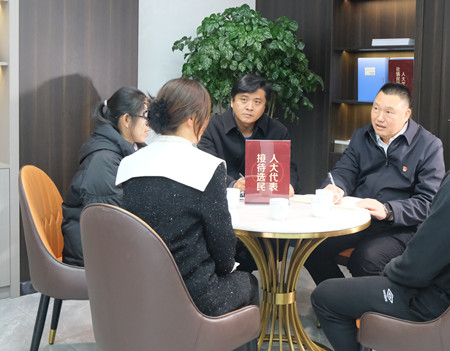 ��ΰ����һ�������Ҹ�С���˴���������ӷ�ѡ��_����