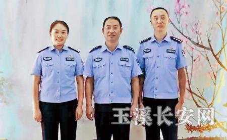 坚守疫情防控一线的一家人