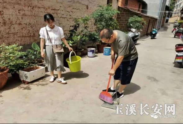 ������Ѷ��90�� ��ƽ��ί����ί��������������С� ��ʵ�ƽ������������߸�ר���ж���495